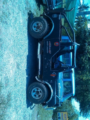 ชายรถจิ๊ฟมีทะเบียน