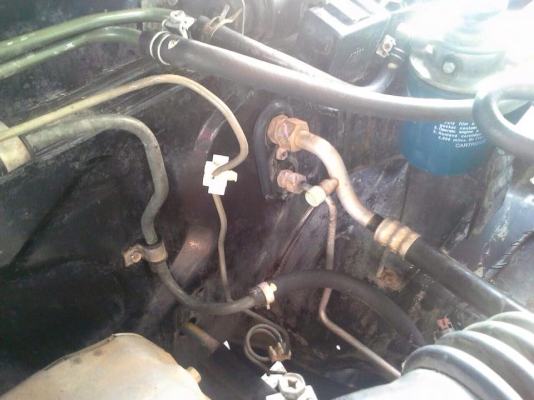 ขายครับ นิสันจอโค้ง. ฝาแดง2500 ปี40 พาเวอร์โรงงาน แอร์เย็น สภาพเดิมโรงงาน สีเดิมบางรถไม่มีผุ ตีอาบน้ำอย่างเดียว   ตั้งแต่เป็นรถมาไม่เคยทำสีเลย  ไม่มีสีโป