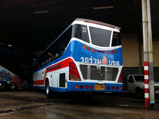 ขายรถบัส 6 ล้อแอร์ ขายรถบัส 6 ล้อแอร์