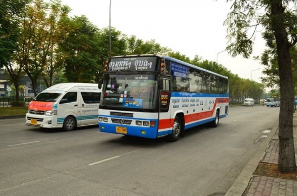 ขายรถบัส 6 ล้อแอร์ ขายรถบัส 6 ล้อแอร์