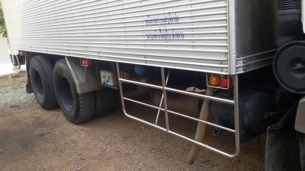 HINO.FL3M.เครื่องM10C.240แรง.ตู้ทำความเย็น-.ครัชซีสวย.สภาพพร้อมใช้ครับ.ราคา880,000- HINO.FL3M.เครื่องM10C.240แรง.ตู้ทำความเย็น-.ครัชซีสวย.สภาพพร้อมใช้ครับ.ราคา880,000-