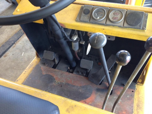 ขายโฟลิฟท์โตโยต้า 65,000 บาท พร้อมใช้(ยางใหม่ๆ)