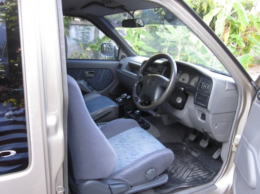 DRAGON EYE ปี2000 เครื่อง3.0 SLX