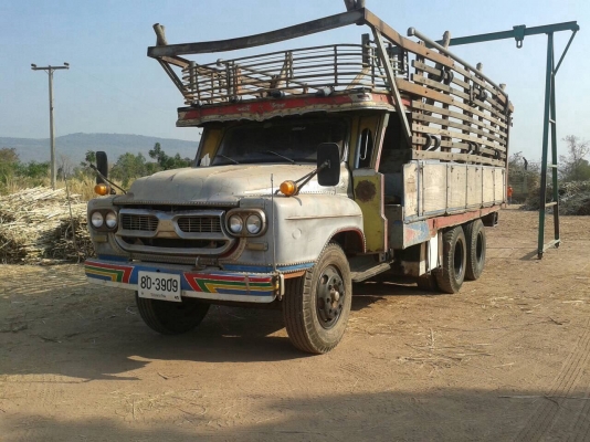 ขาย 10 ล้อหัวยาว 2 เพลา ช่วงล่างใหญ่ คัสซีสวย เครื่อง HO7C 180 แรงม้า เกียร์ HO สโลว์เกียร์กลาง พาวเวอร์ ทะเบียนพร้อมครับ