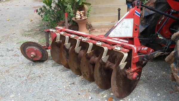 ขายผานพวน6&times;22ยี่ห้อCMTสภาพสวยพร้อมใช้งาน ใบเต็ม ติดมากับรถ36แรง