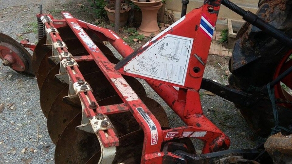 ขายผานพวน6&times;22ยี่ห้อCMTสภาพสวยพร้อมใช้งาน ใบเต็ม ติดมากับรถ36แรง