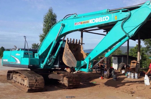 KOBELCO MARK 8 SUPER YN12 SK 200 รถบอดี้สวยเดิมๆดีพร้อมทำงานได้เลย ใช้งานน้อย 5,320 ชม. เครื่องยนต์แน่นดีแรงดีสุดๆครับ ภายในเก๋งอุปกรณ์ครบพร้อม แอร์เย็น สะอาดสวย ควบคุมง่ายทำงานได้อย่างเร็วครับ ภายนอกบูมอาร์มสวยไม่มีปะ ช่วงล่างเอวแน่น โรลเลอร์โซ่บูทใบแทรก KOBELCO MARK 8 SUPER YN12 SK 200 รถบอดี้สวยเดิมๆดีพร้อมทำงานได้เลย ใช้งานน้อย 5,320 ชม. เครื่องยนต์แน่นดีแรงดีสุดๆครับ ภายในเก๋งอุปกรณ์ครบพร้อม แอร์เย็น สะอาดสวย ควบคุมง่ายทำงานได้อย่างเร็วครับ ภายนอกบูมอาร์มสวยไม่มีปะ ช่วงล่างเอวแน่น โรลเลอร์โซ่บูทใบแทรก