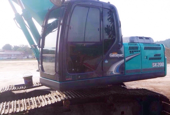 KOBELCO MARK 8 SUPER YN12 SK 200 รถบอดี้สวยเดิมๆดีพร้อมทำงานได้เลย ใช้งานน้อย 5,320 ชม. เครื่องยนต์แน่นดีแรงดีสุดๆครับ ภายในเก๋งอุปกรณ์ครบพร้อม แอร์เย็น สะอาดสวย ควบคุมง่ายทำงานได้อย่างเร็วครับ ภายนอกบูมอาร์มสวยไม่มีปะ ช่วงล่างเอวแน่น โรลเลอร์โซ่บูทใบแทรก KOBELCO MARK 8 SUPER YN12 SK 200 รถบอดี้สวยเดิมๆดีพร้อมทำงานได้เลย ใช้งานน้อย 5,320 ชม. เครื่องยนต์แน่นดีแรงดีสุดๆครับ ภายในเก๋งอุปกรณ์ครบพร้อม แอร์เย็น สะอาดสวย ควบคุมง่ายทำงานได้อย่างเร็วครับ ภายนอกบูมอาร์มสวยไม่มีปะ ช่วงล่างเอวแน่น โรลเลอร์โซ่บูทใบแทรก