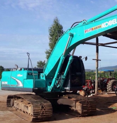 KOBELCO MARK 8 SUPER YN12 SK 200 รถบอดี้สวยเดิมๆดีพร้อมทำงานได้เลย ใช้งานน้อย 5,320 ชม. เครื่องยนต์แน่นดีแรงดีสุดๆครับ ภายในเก๋งอุปกรณ์ครบพร้อม แอร์เย็น สะอาดสวย ควบคุมง่ายทำงานได้อย่างเร็วครับ ภายนอกบูมอาร์มสวยไม่มีปะ ช่วงล่างเอวแน่น โรลเลอร์โซ่บูทใบแทรก