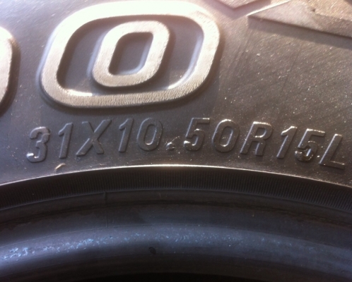 ยาง All Maxxis 31 10.5 R15 ปลายปี12 ดอกเต็มๆ เนื้อนิ่ม