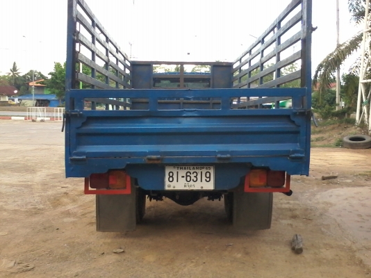 ขายกระบะเหล็ก  หกล้อ   คอกสูง