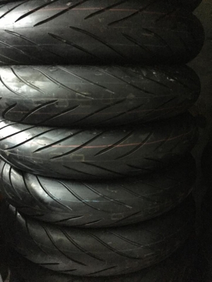 โปรโมชั่นดีดี จาก Dunlop ยางใหม่ 120/70/17 ราคาถูก