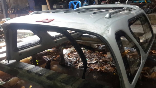 ขายหลังคาไทเกอร์แค็ปสภาพดีสวยๆเลยงาน MAX FIBER