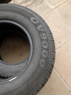 195R14 firestone CV9000 ปี2013 ปีใหม่ๆ เนื้อยางดี ไม่มีปะ เรียบ เสมอไม่เป็นคลื่น มี 2 เส้น tel.081-427-3941 195R14 firestone CV9000 ปี2013 ปีใหม่ๆ เนื้อยางดี ไม่มีปะ เรียบ เสมอไม่เป็นคลื่น มี 2 เส้น tel.081-427-3941