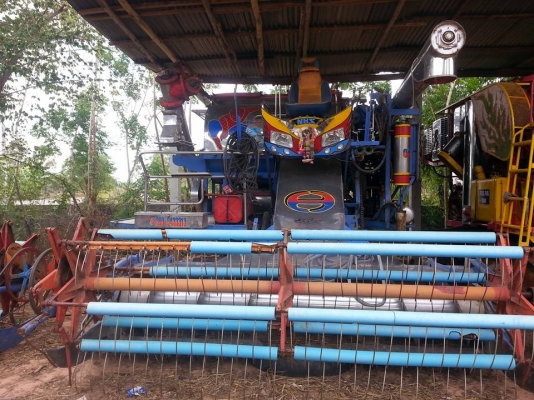 ขายรถเกี่ยวข้าว บางไทรการช่าง สภาพดี เครื่องJO8C TURBO 260เทอร์โบ ตัวเดิน12 สภาพพร้อมใช้งาน สนใจโทร 090-8588220คุณนะ 093-3258446คุณบิว ID:narong498 หรือเข้าดูสินค้าอื่นๆได้ที่ www.truck.in.th/498 หรือเพจFacebook ณรงค์ ซื้อขายรถมือสอง (เว็บไซต์ส่วนตัว)