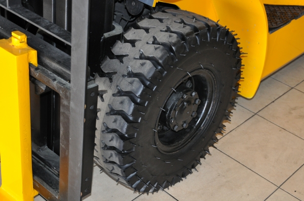 ขายรถโฟล์คลิฟท์มือสอง TCM รุ่น FG15N18 ราคา 175,000 บาท นำเข้าจากประเทศญี่ปุ่น 100\% ไม่เคยใช้งานในประเทศไทย