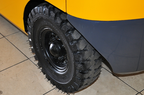 ขายรถโฟล์คลิฟท์มือสอง TCM รุ่น FG15N18 ราคา 175,000 บาท นำเข้าจากประเทศญี่ปุ่น 100\% ไม่เคยใช้งานในประเทศไทย