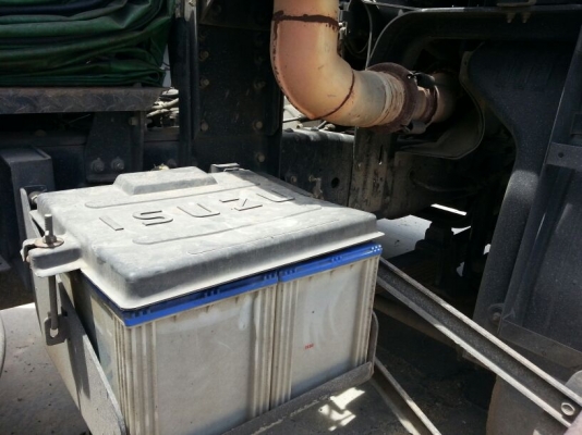 รถอีซูซุ 10 ล้อ  หัวลาก GXZ 360 แรงม้า.  ( ขายแม่ , ลูก )     สนใจติดต่อ  081 - 6079515