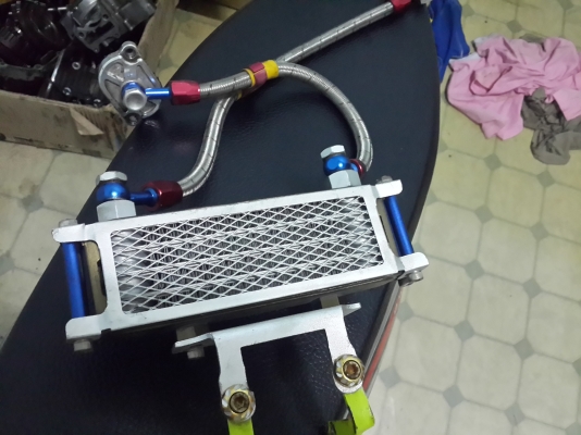 ขายออยคูลเลอร์สภาพสวย ไม่รั่วไม่ซึม 1200 บาท ใส่เวฟ 125