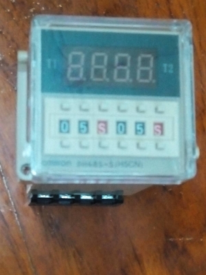 ขายไทเมอร์ 1-2 OMRON