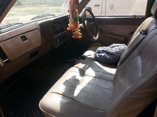 ขายรถกระบะ ISUZU KB เครื่องดี มีหลังคา สภาพพร้อมใช้งาน เอกสารพร้อมโอน  สนใจโทร 090-8588220คุณนะ 093-3258446คุณบิว ID:narong498 หรือเข้าดูสินค้าอื่นๆได้ที่ www.truck.in.th/498 หรือเพจFacebook ณรงค์ ซื้อขายรถมือสอง (เว็บไซต์ส่วนตัว)