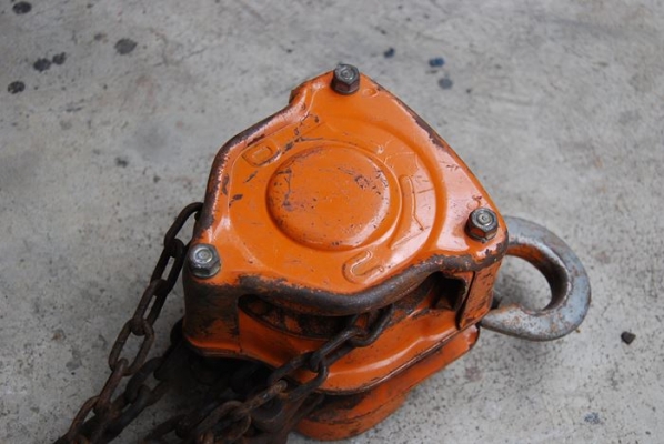 รอกโซ่ VITAL 1 ตัน