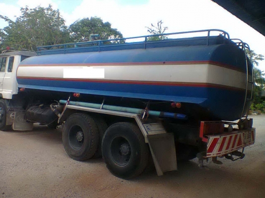 Hino/ เจ้าอินทรี/วางเครื่อง/ HO7C สองเพลามีสโลกลาง/ ช่วงล่าง ZM10 น๊อต บรรทุกน้ำ 15000 ลิตร มีเตร์ลาดน้ำ/ คัสซีสวยทั้งเส้น/ ยางเรเดียร