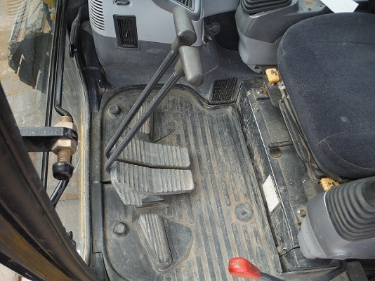 ถึงไทยแล้วครับ Komatsu PC138US-2E1 ปี 2006 5772 ชม.