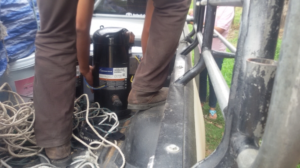 คอมเพลสเซอร์ Copeland Scroll ZR108KC-TFD-522 ขนาด90000btu