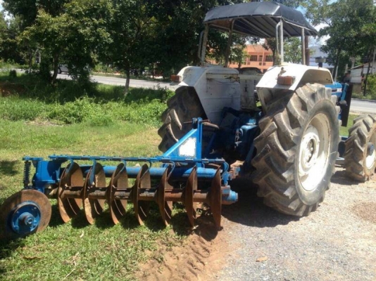 Ford 6610  มีอินวอยซ์ ขายพร้อมอุปกรณ์ผานสามคะ