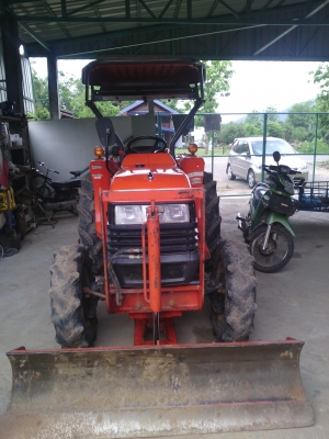 รถไถคูโบต้า L  3408 ปี 52 อุปกรณ์ครบ 3 อย่าง ดันหน้า ผานหลัง โรตาลี่