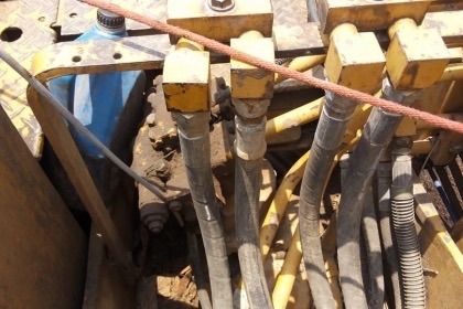 KOMATSU PC 120-2 รถบอดี้เดิมๆสภาพดีพร้อมใช้งานได้เลยครับ เครื่องยนต์เดิมปั๊มเดิมทำงานได้ดีมากครับ ภายในเก๋งคอนโทรลยาว ภายนอกบูมอาร์มสวยมีปะนิดหน่อยครับ ระบบไฮดรอลิกส์ไม่มีแตกเยิ้มแห้งดีครับ ช่วงล่างแน่น เฟลมไม่มีผุทั้งสองข้าง ใบแทรกใหญ่สภาพดีประมาณ 60\% พร