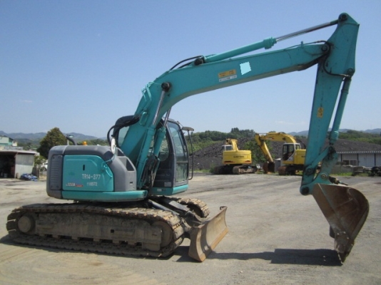 ขาย Kobelco SK135SR-1ES (YY04) ซุปเปอร์ ปี2006 มีใบมีดดัน แทรคเหล็กหุ้มยาง 4,600ชม.