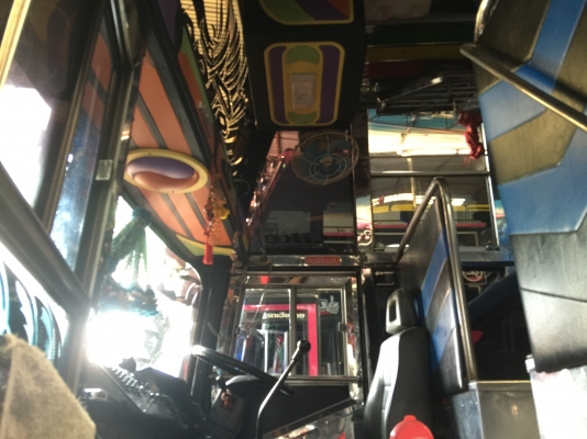 ขายรถบัสพัดลมชั้นครึ่ง