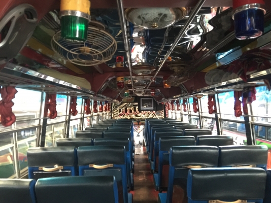 ขายรถบัสพัดลมชั้นครึ่ง