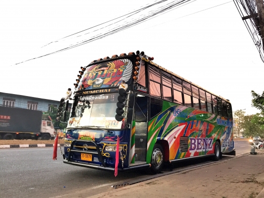 ขายรถบัสพัดลมชั้นครึ่ง