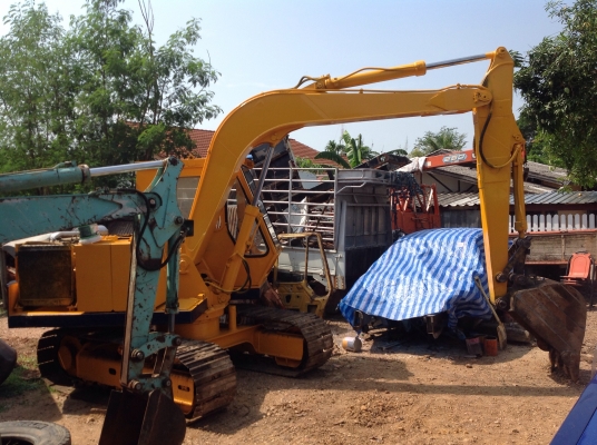 ขาย รถขุดPC60-2สภาพพร้อมใช้ โซ่ช่วงล่างเต็ม เเขนยาวพิเศษ