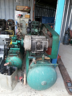 ขายปั้มลม 10 แรง 3 สูบถัง 300ลิตรครบชุดของ ฟูเช็งมอเตอร์ฮิตาชิ