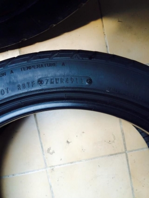 ขายยาง 16" 195-45R16 ปี 111 สวยๆ4เส้นขาย 2,000 บาท
