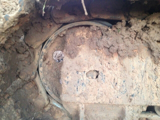 ขาย KOMATSU PC 200-5 สภาพสวยพร้อมใช้ ราคาต่อรองได้ ติดต่อได้ที่คุณ อ๊อฟ พิจิตร 086-737-9991