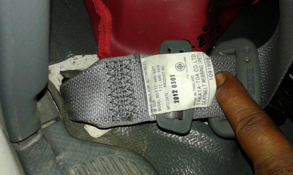 ขายดาวน์ 6 ล้อดั้ม Isuzu 175 แรง ปี 55 รถบรรทุกขี้ยางแห้ง ใช้น้อยมาก 14500 กม.รถสวยมากๆขายดาวน์550000 ผ่อนอีก 600000