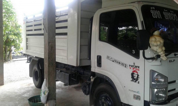 ขายดาวน์ 6 ล้อดั้ม Isuzu 175 แรง ปี 55 รถบรรทุกขี้ยางแห้ง ใช้น้อยมาก 14500 กม.รถสวยมากๆขายดาวน์550000 ผ่อนอีก 600000