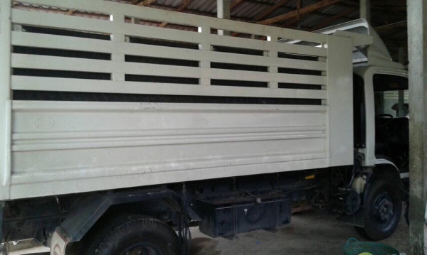 ขายดาวน์ 6 ล้อดั้ม Isuzu 175 แรง ปี 55 รถบรรทุกขี้ยางแห้ง ใช้น้อยมาก 14500 กม.รถสวยมากๆขายดาวน์550000 ผ่อนอีก 600000