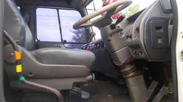 ็HINO.FL3M.เพลาเดียว.เครื่องM10C.240แรง.สภาพสวยราคานี้หัวครัชซีครับ..ราคา780,000