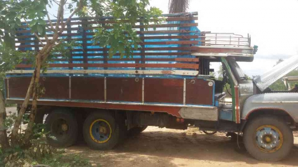 250,000อีซุซุ10ล้อหัวยาวสภาพพร้อมใช้168แรงเอกสารพร้อมโอน