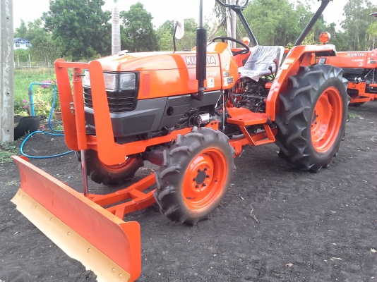 ขายครับ4508ปรับสภาพพร้อมใช้งานสวยมากชั่วโมงงานน้อยใบดันใหม่ยังไม่ลงดินครับ