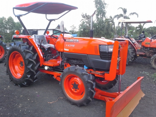 ขายครับ4508ปรับสภาพพร้อมใช้งานสวยมากชั่วโมงงานน้อยใบดันใหม่ยังไม่ลงดินครับ