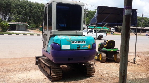 ขายด่วน รถขุดเล็ก Airman ax25-2  มีเก๋ง  สภาพพร้อมใช้งาน