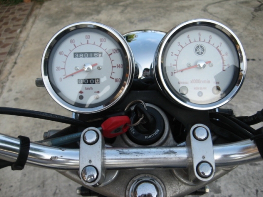 ขาย yamaha sr400 ปี 2005 กุญแจชิฟสภาพสวย ราคา 65,000