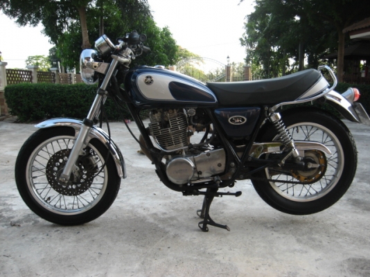 ขาย yamaha sr400 ปี 2005 กุญแจชิฟสภาพสวย ราคา 65,000
